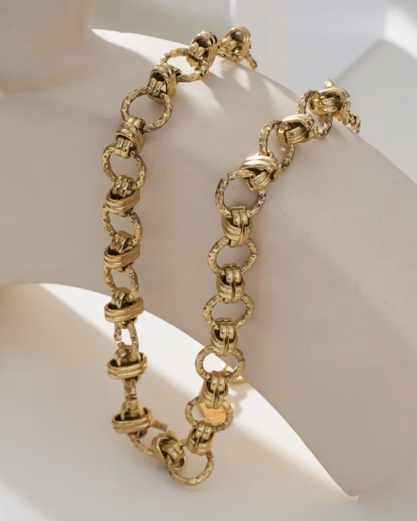 COLLIER EDY